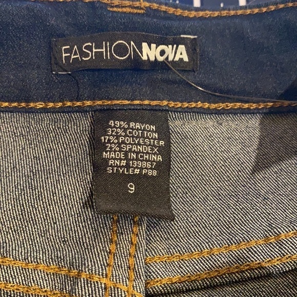 Fashion Nova Classic High Rise Skinny Jeans - Picture 4 of 5